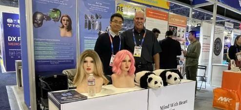 epSeekAI硅胶娃娃可以和人互动了！开元棋牌app离谱了！成人用品用上De(图14)